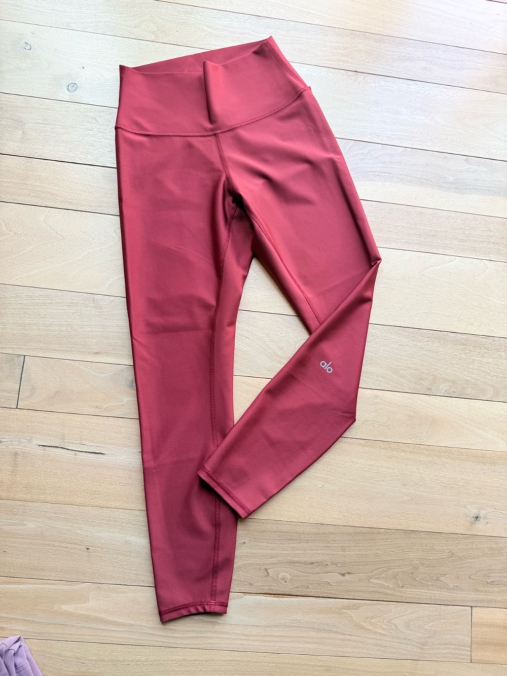 ALO Yoga 7/8 High-Waist Airlift Leggings in Brick